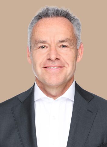 Dr. Alfons Niebuer